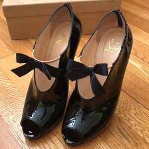 Christian Louboutin Estanodo bootie with bows